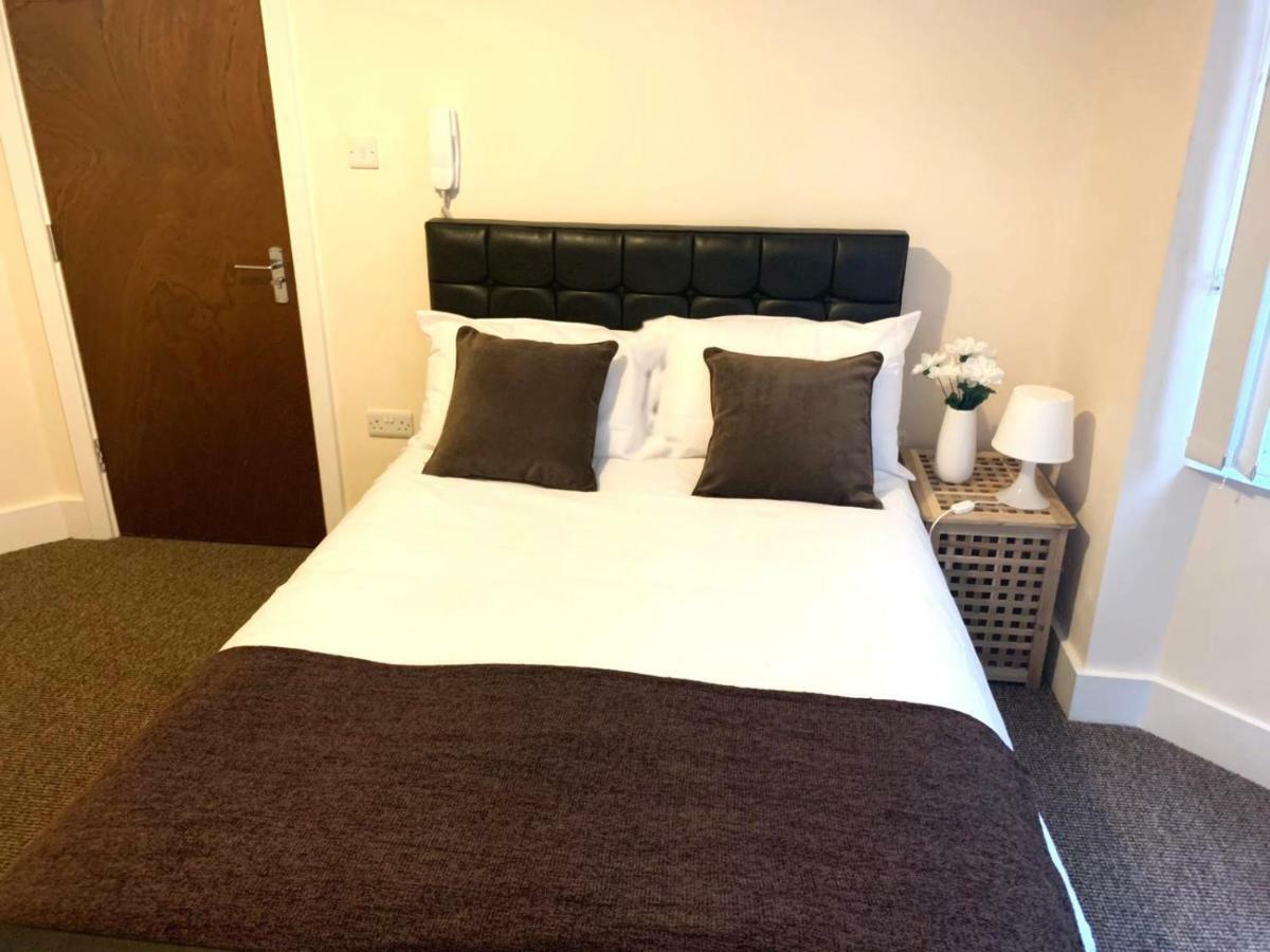 Serviced Accommodations لوتون المظهر الخارجي الصورة