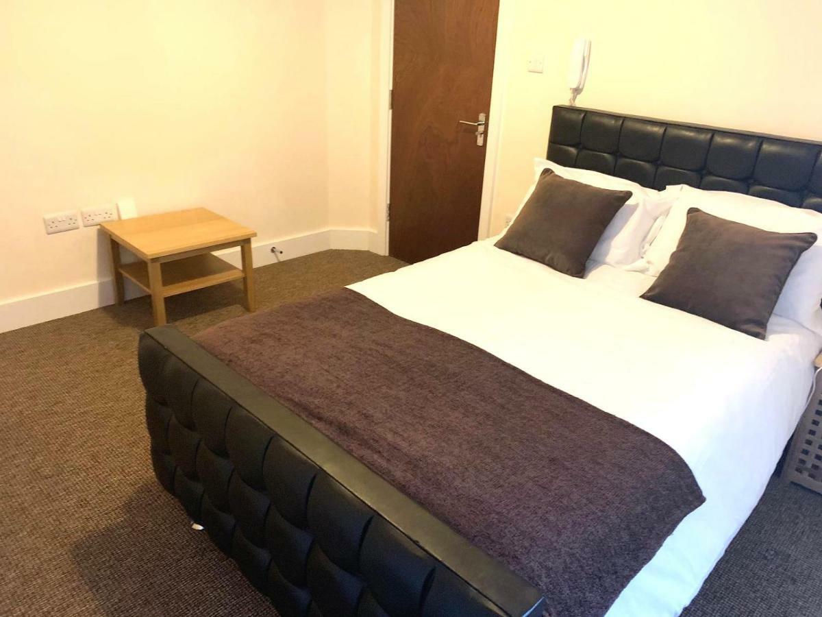 Serviced Accommodations لوتون المظهر الخارجي الصورة